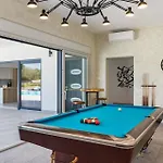 Villa Beautiful In A Spacious Estate