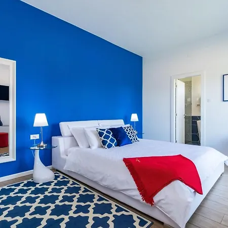 Vila Beautiful In A Spacious Estate